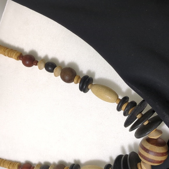 Vintage Eclectic Wood Beaded Necklace - Picture 7 of 13